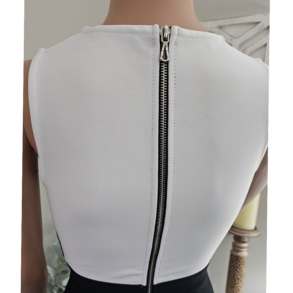 Bella Barnett Allegra White Black Corset Bandage Sleeveless Jumpsuit Size Small - Picture 6 of 9